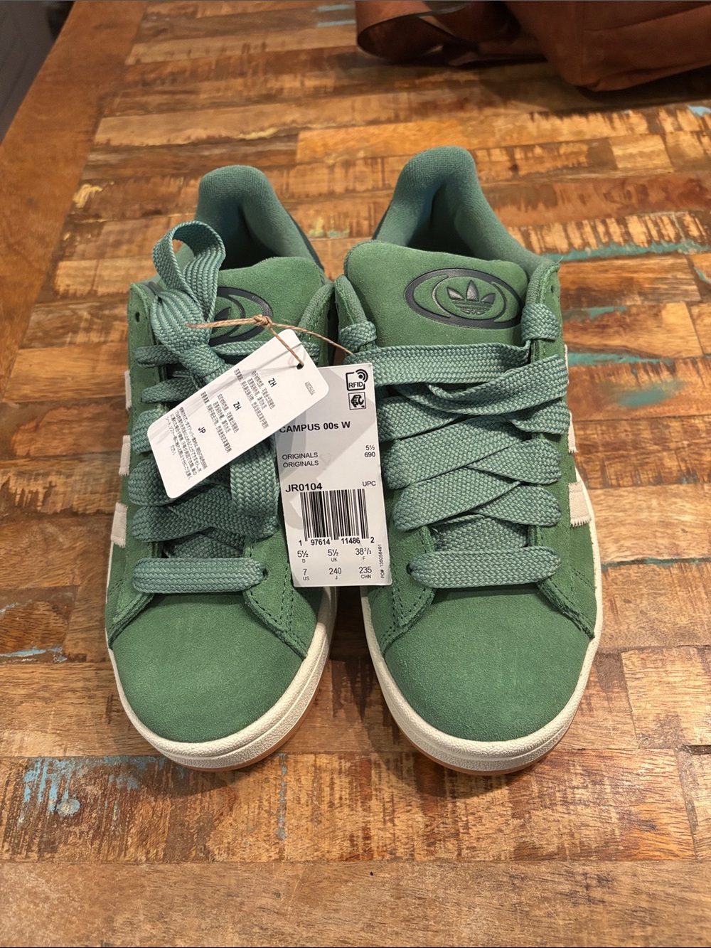 Women’s Adidas Brand New Campus Sz 7 Green Suede MSRP $138
